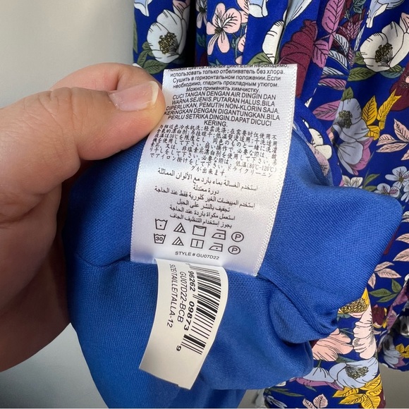 BCBG Generation Square Neck Floral Casual Dress blue size 12. - Picture 12 of 16